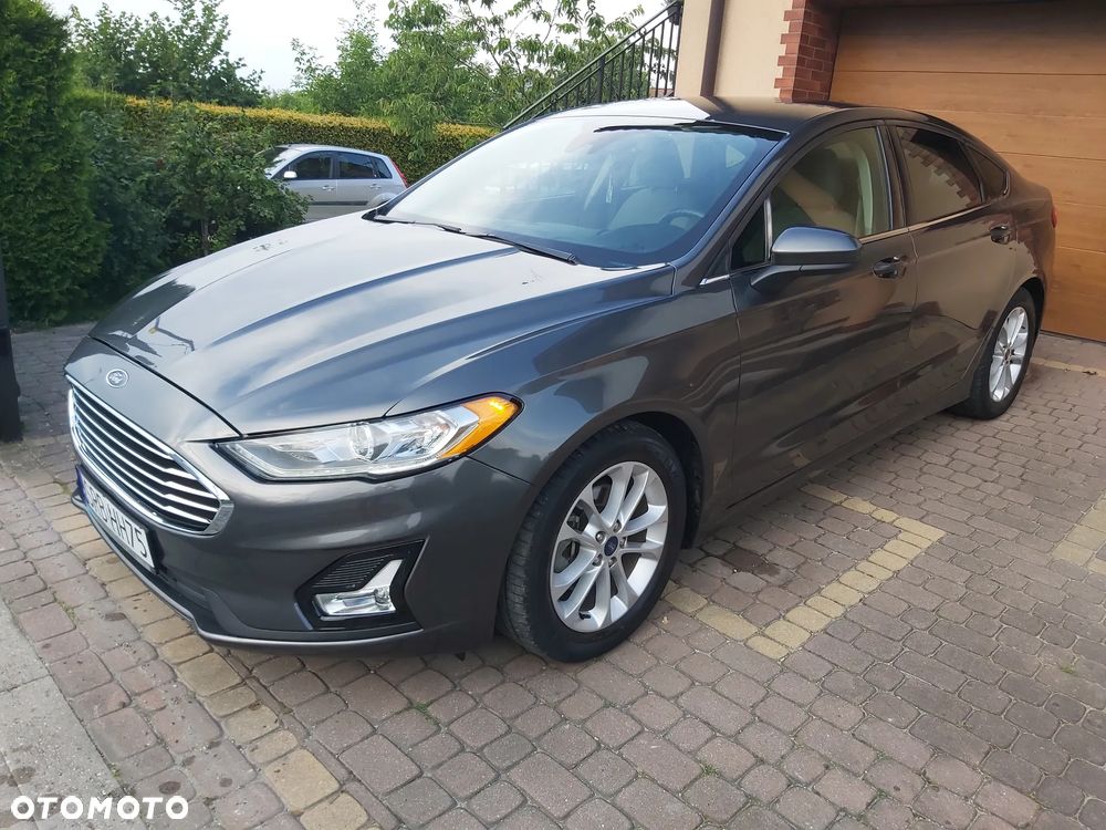 Ford Fusion - 1