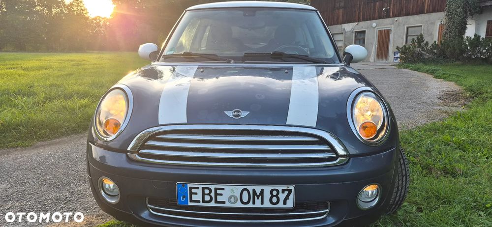 MINI Cooper Standard - 1