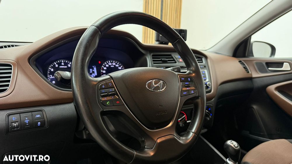 Hyundai i20 - 22