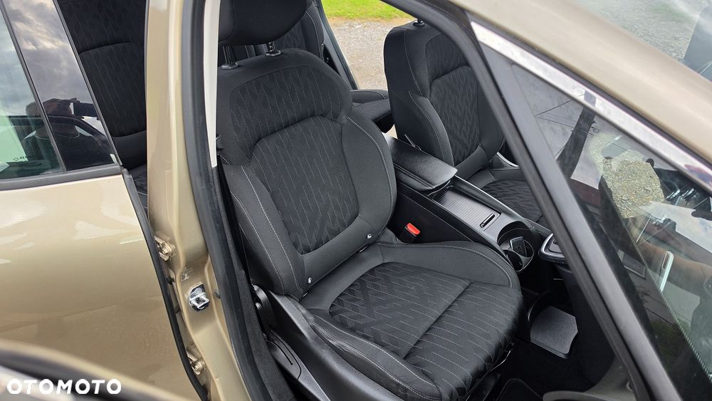 Renault Grand Scenic ENERGY TCe 115 LIMITED - 8