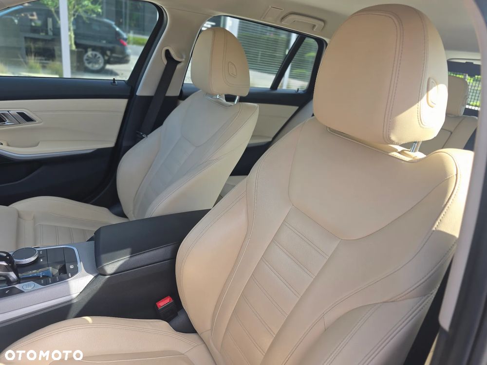 BMW Seria 3 - 30