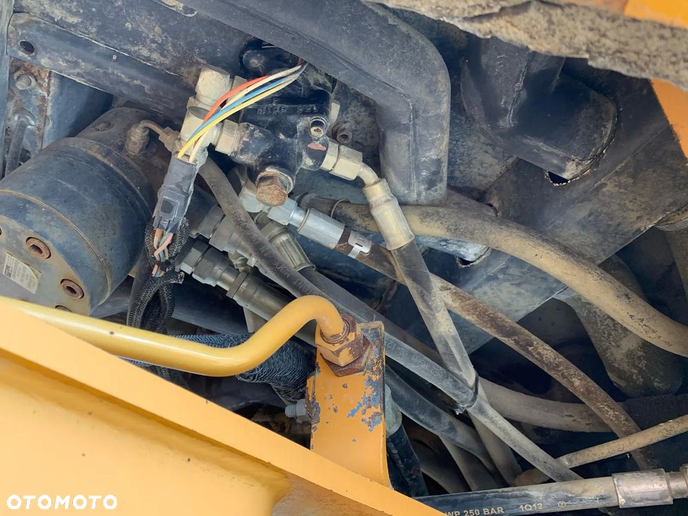 Case 921C ŁADOWARKA KOŁOWA - 11