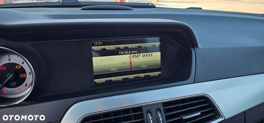 Mercedes-Benz Klasa C 250 CDI DPF 4Matic (BlueEFFICIENCY) 7G-TRONIC Avantgarde - 12