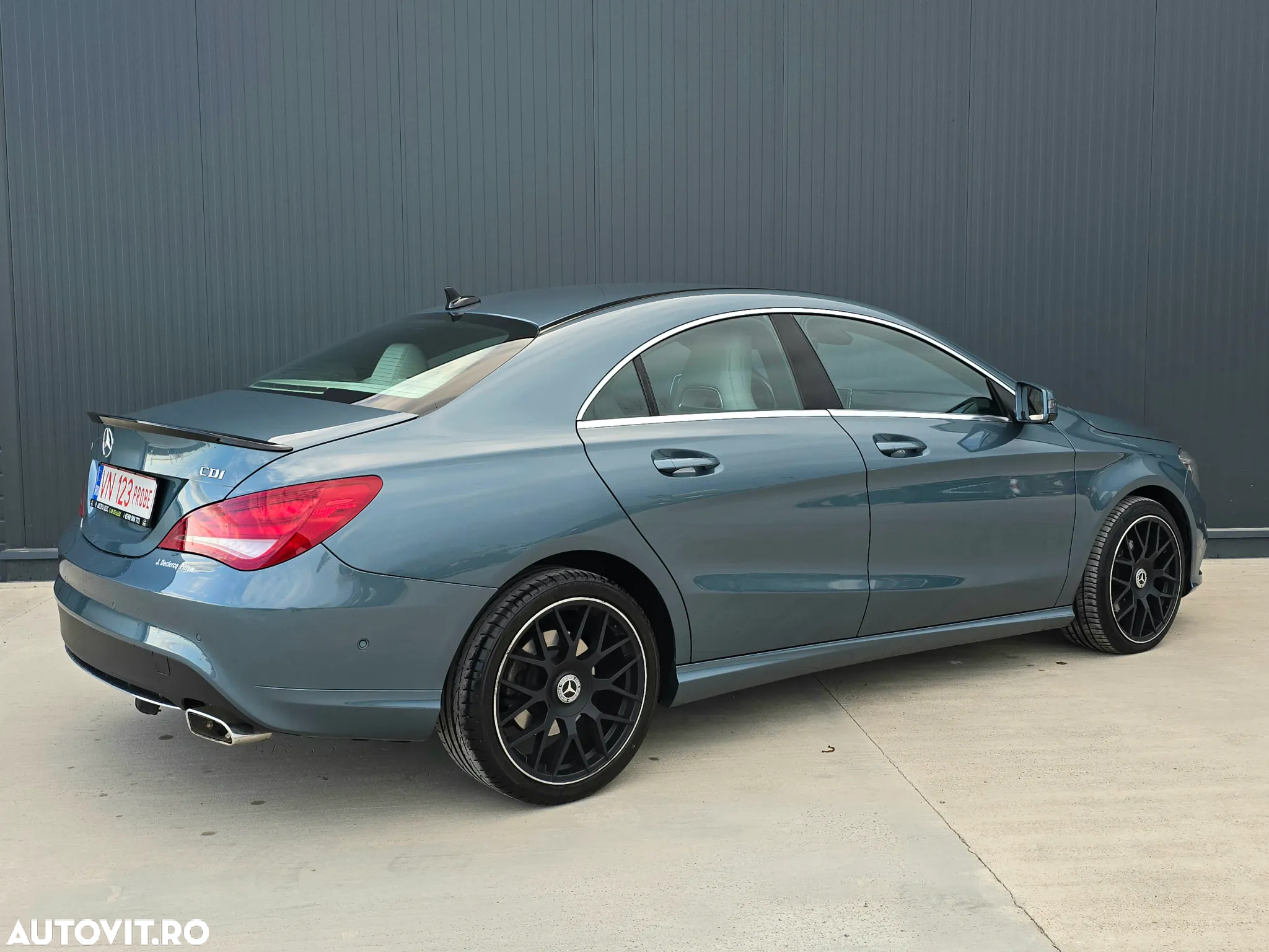 Mercedes-Benz CLA - 4