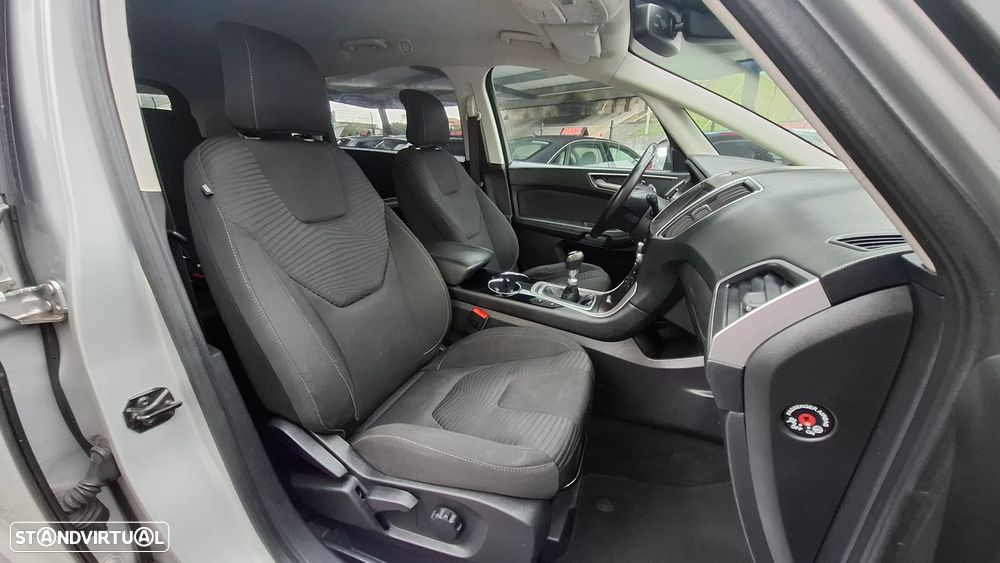 Ford S-Max 2.0 TDCi Trend - 29