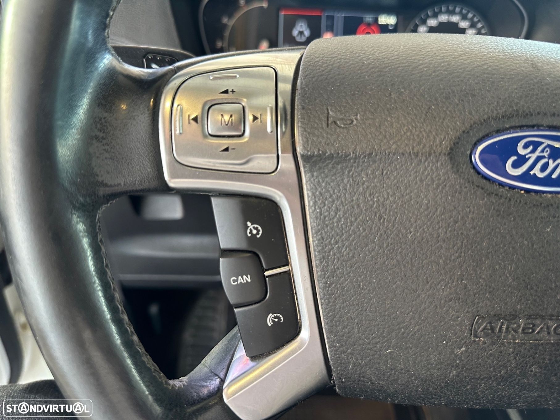 Ford S-Max - 13
