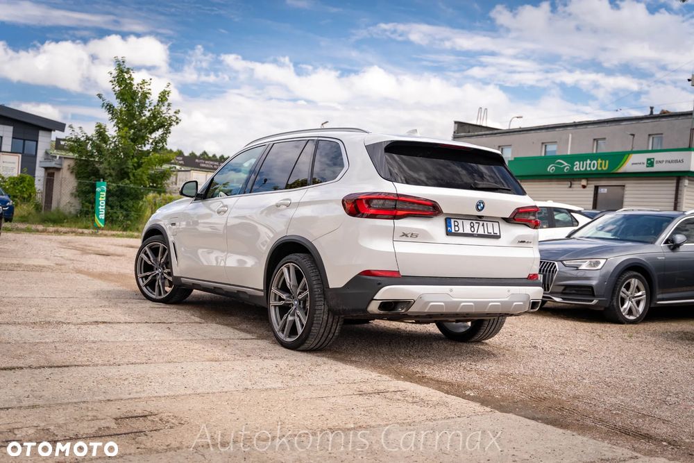 BMW X5 xDrive45e - 10