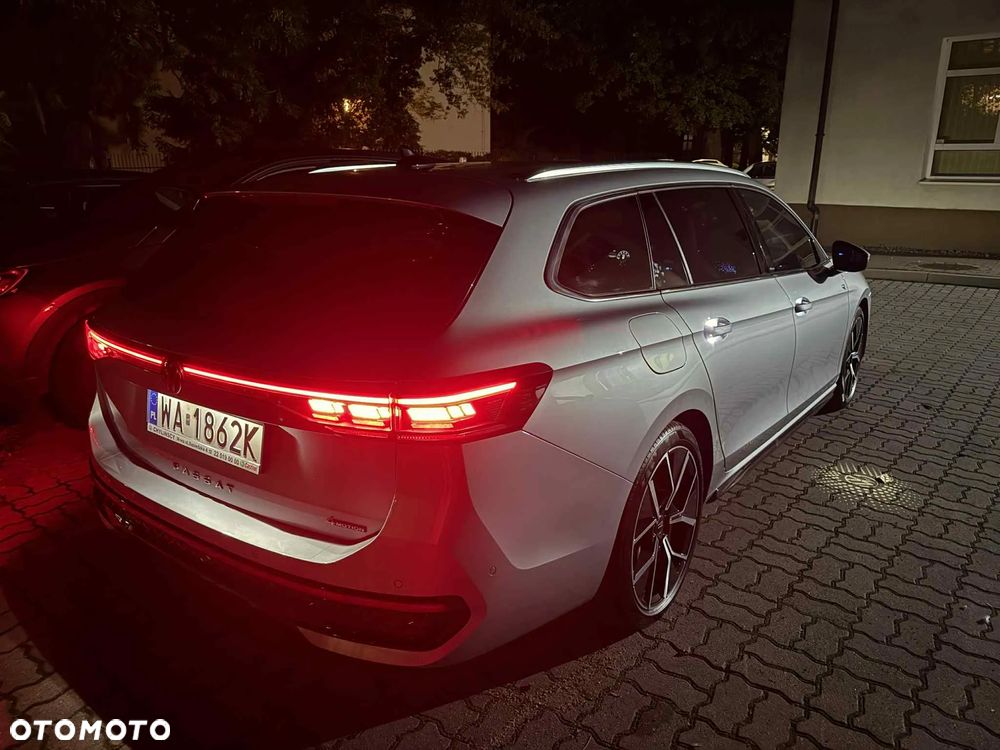 Volkswagen Passat 2.0 TSI 4Mot R-Line Plus DSG - 33