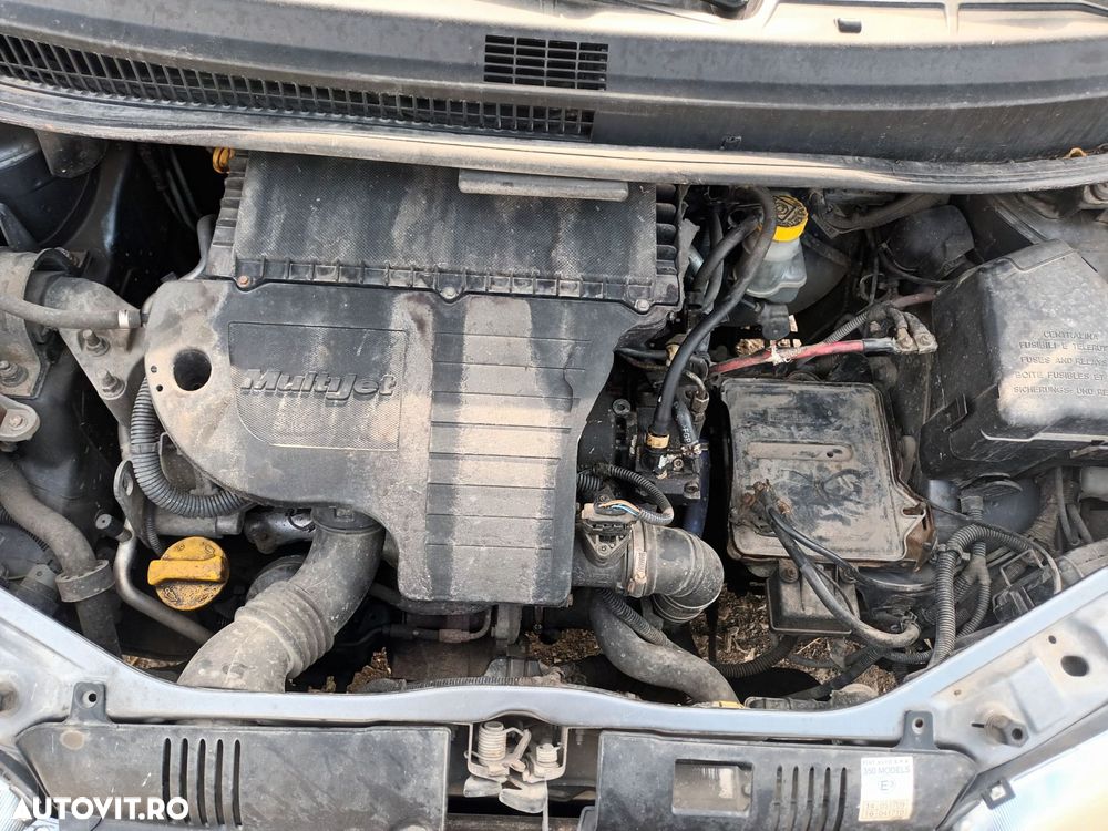 Dezmembrari  Fiat IDEA (350)  2003  > 0000 1.3 JTD Motorina - 3