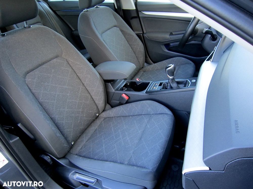 Volkswagen Golf - 14