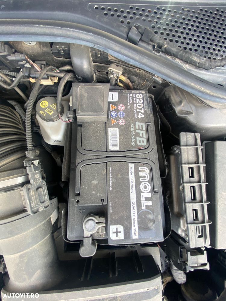 Volkswagen Passat 2.0 TDI SCR DSG Business - 13