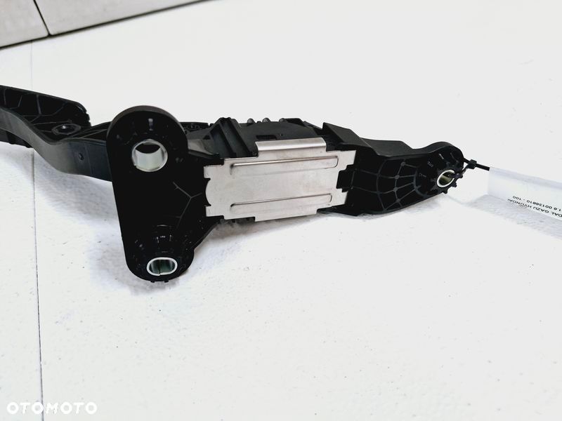 HYUNDAI KONA I 1 1.6 GDI HYBRYDA PEDAŁ GAZU POTENCJOMETR 00136810 - 4