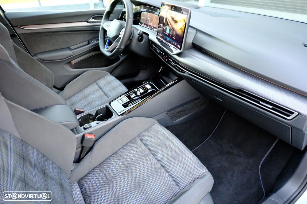 VW Golf 1.5 TSI e-Hybrid GTE DSG - 11