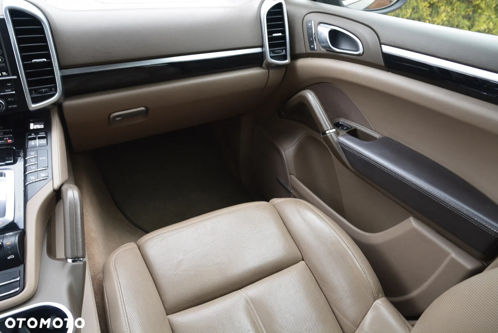 Porsche Cayenne S Tiptronic S - 36