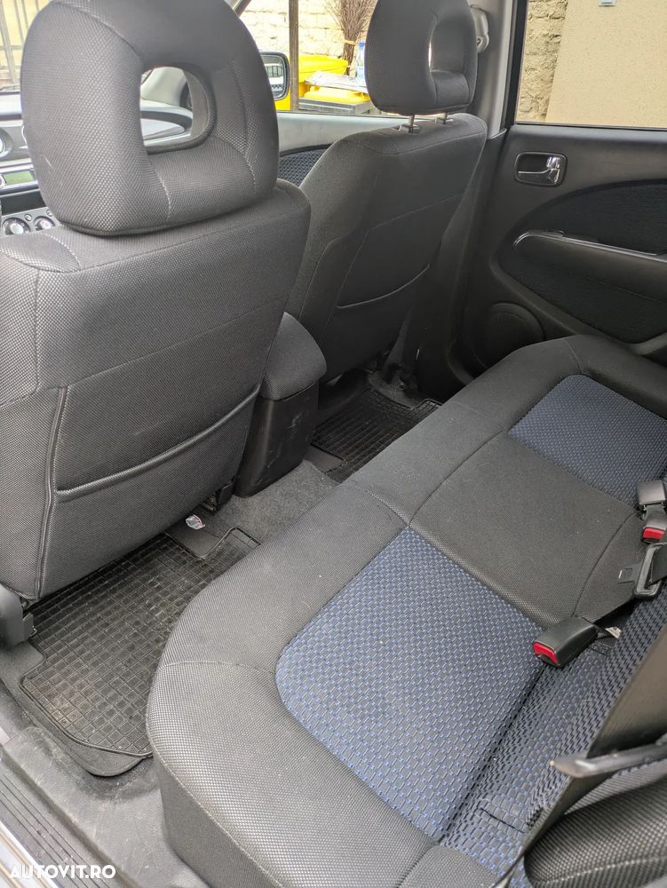 Mitsubishi Outlander 2.4 4WD Automatik Intense - 16