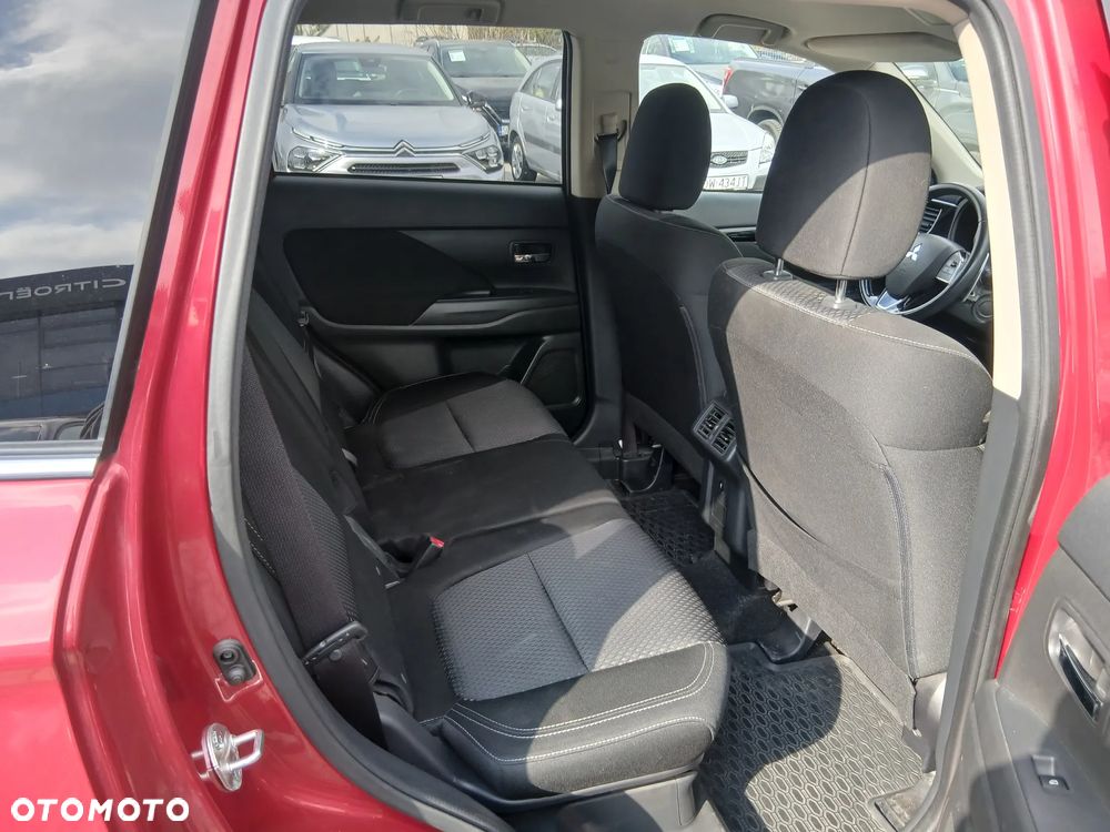 Mitsubishi Outlander 2.0 Intense + SDA 4WD CVT - 13