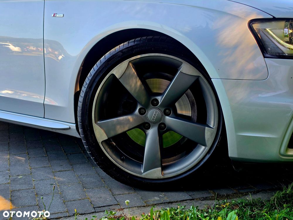 Audi A4 Avant 2.0 TDI Quattro S tronic - 7