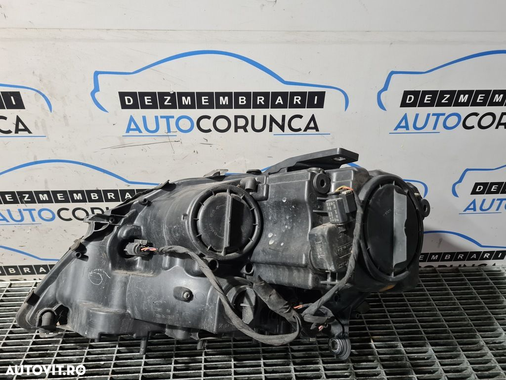 Far Dreapta Mercedes ML W164 Facelift 2008 - 2009 SUV 4 Usi (1072) Fara xenon - 2