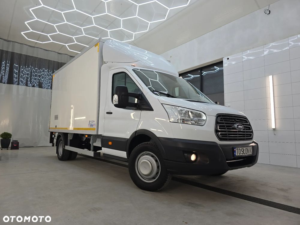 Ford TRANSIT 350-170 IZOTERMA WINDA 750Kg 48 Tyś Km SERWIS ASO FORD DO OSTATNIEGO Km SALON PL STAN JAK NOWY TEMPOMAT KLIMA ELKTRYKA ASYSTEN KIEROWCY WZMOCNIONE TYLNE ZAWIESZENIE RESOR + PODUSZKI PNEŁMATYCZNE - 4