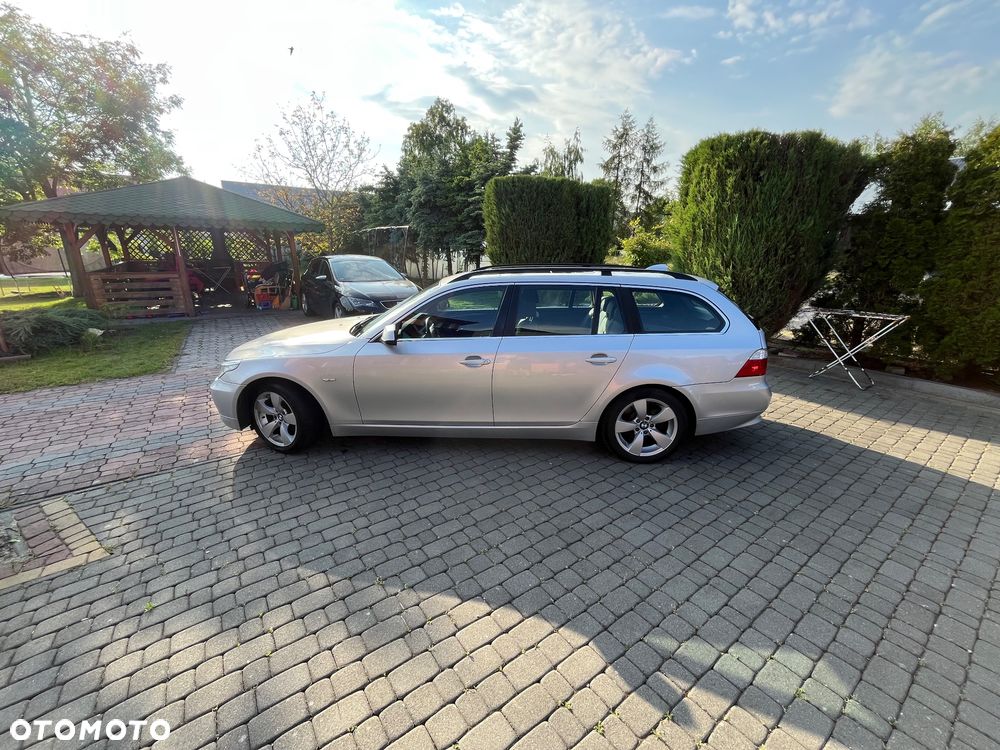 BMW Seria 5 520d Touring - 9