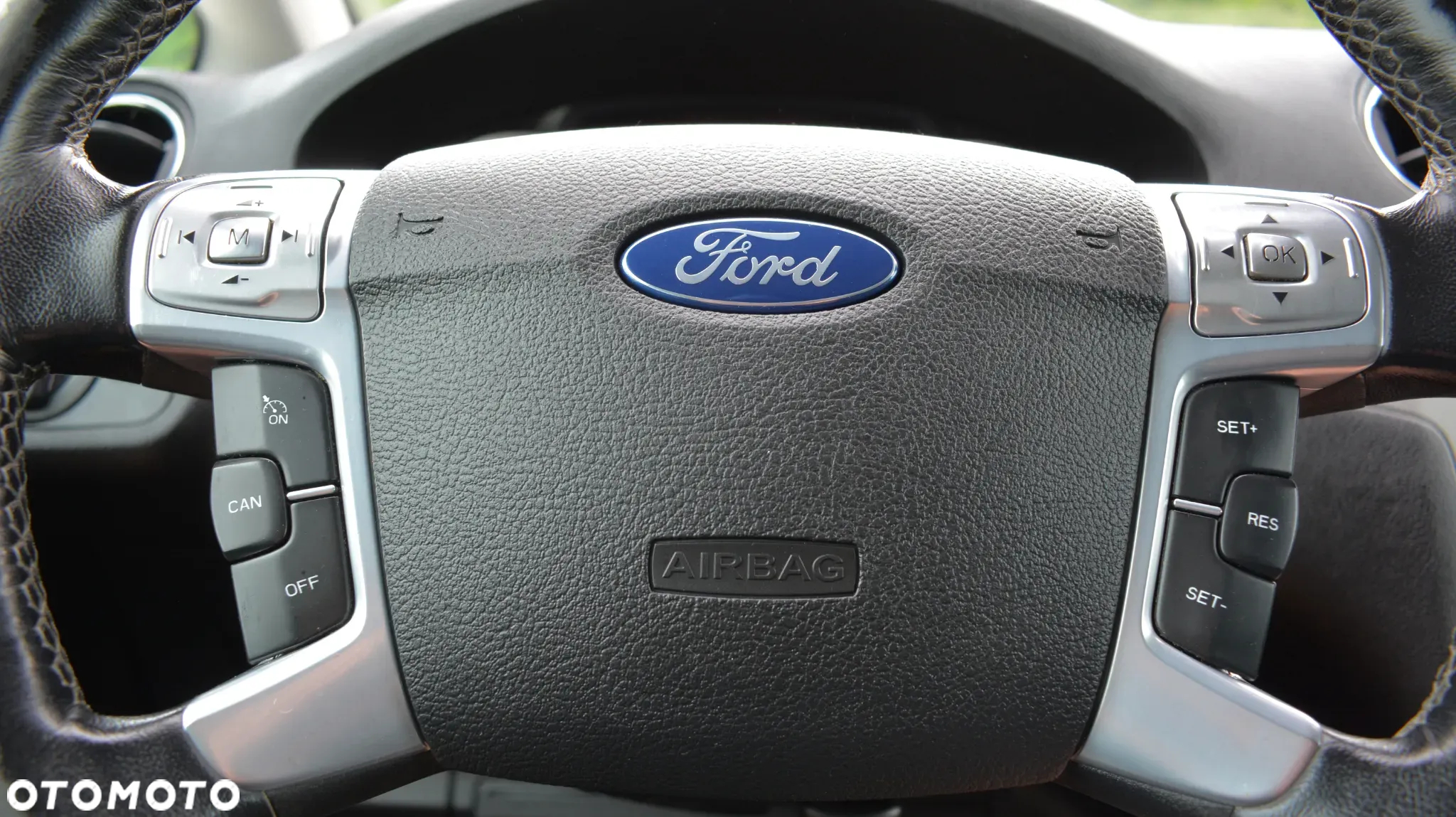 Ford Galaxy - 29