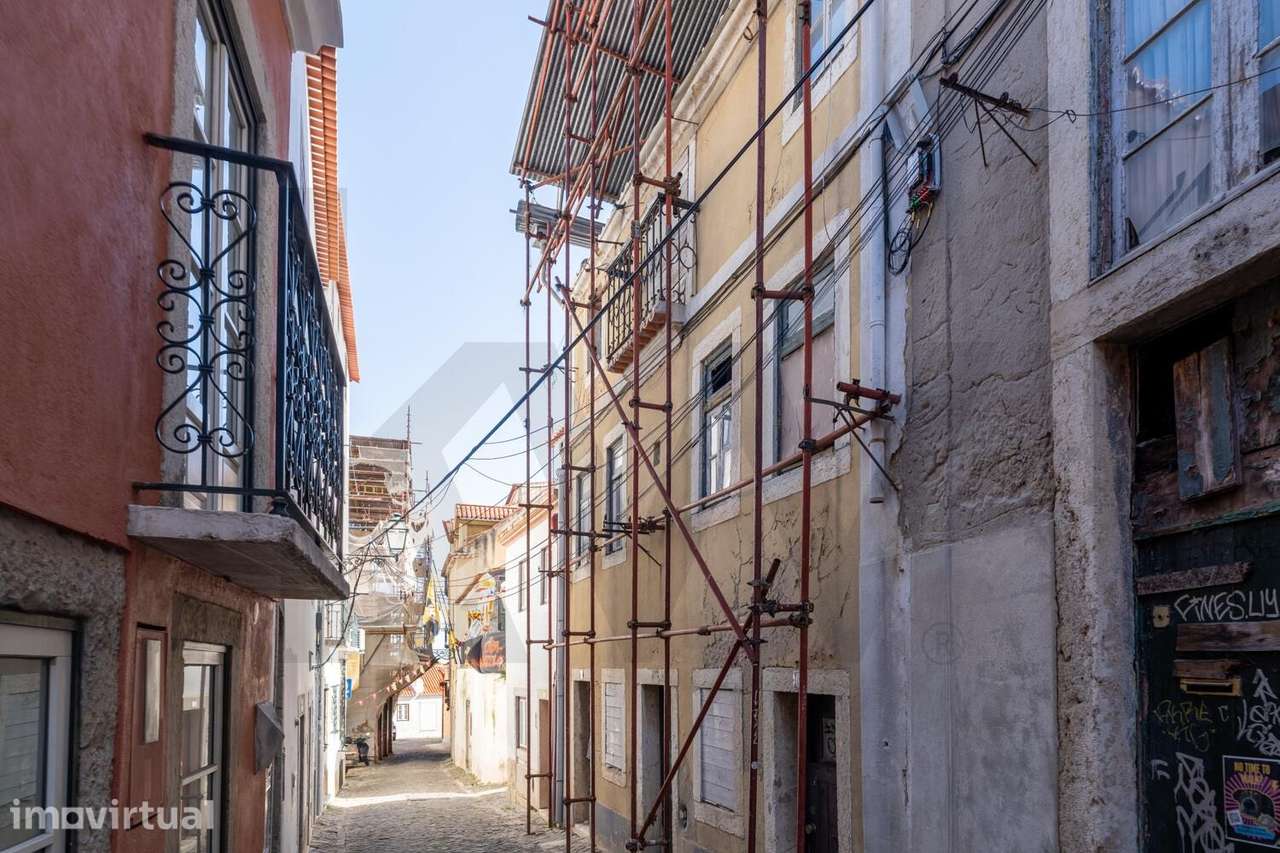 Prédio Histórico para Reabilitação Total no Castelo – Rua do Recolhime - Grande imagem: 4/17
