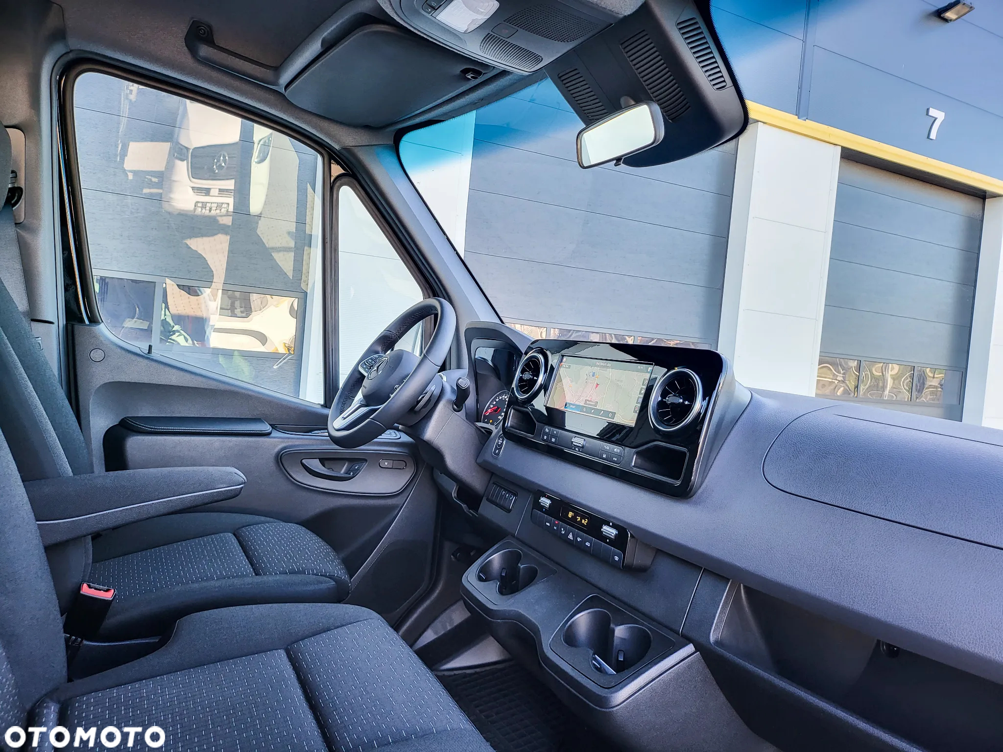 Mercedes-Benz Sprinter 519 3.0 V6 KEGGER  od ręki - 21