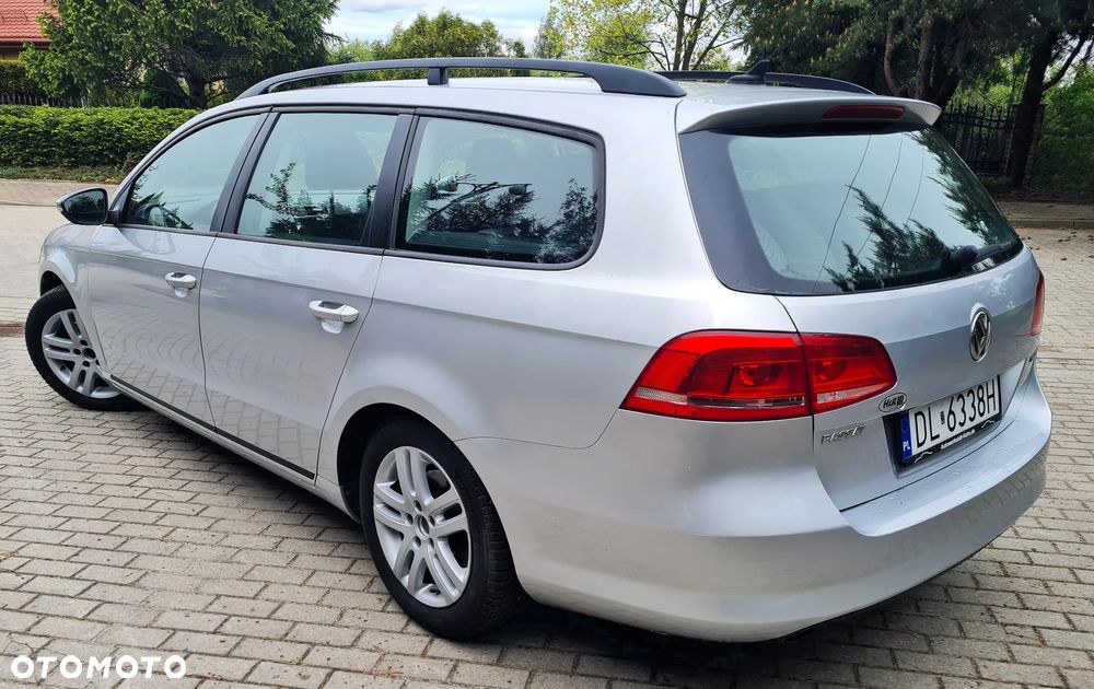 Volkswagen Passat 1.6 TDI BlueMotion Technology Comfortline - 5