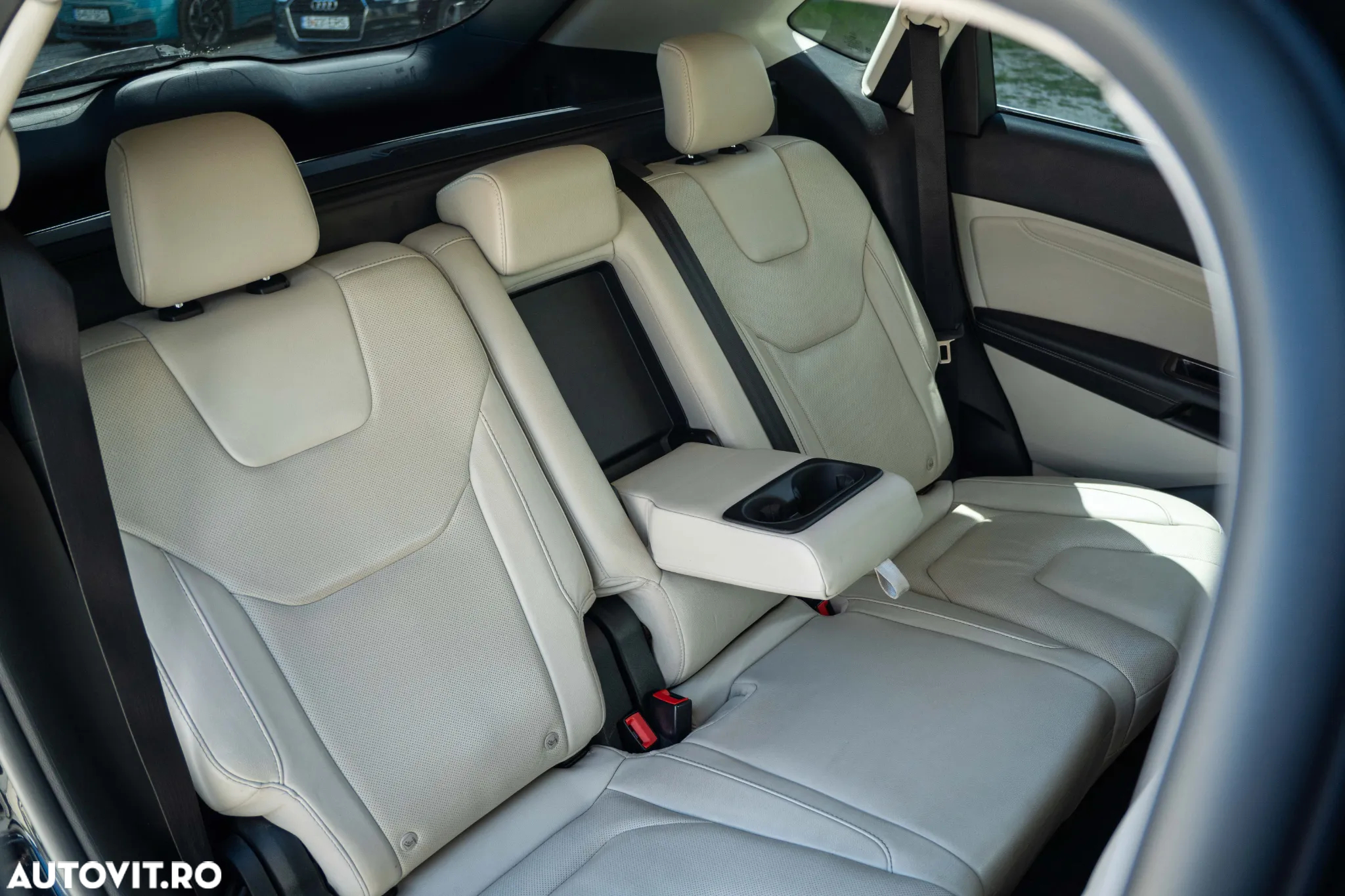 Ford Edge 2.0 Panther A8 AWD Titanium - 19