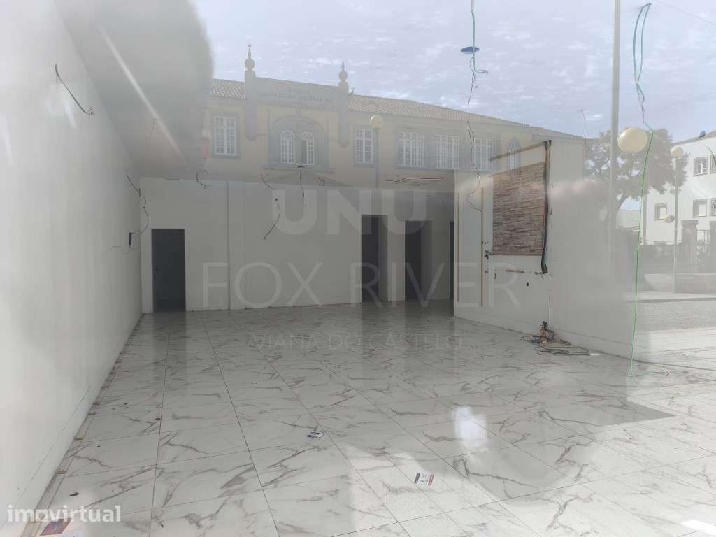 Loja para arrendamento na Avenida principal de Viana do Castelo - Grande imagem: 3/3