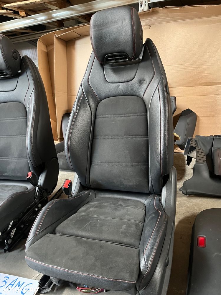 Interior Mercedes C43 AMG w205 Cabrio 2017 - 13