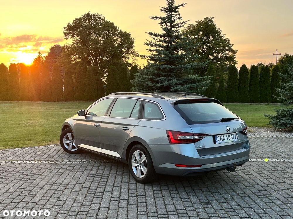 Skoda Superb 1.6 TDI Ambition DSG - 7
