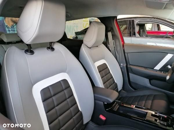 Citroën C4X - 4