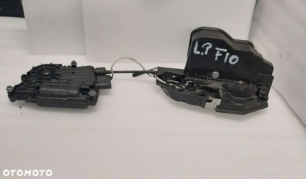 Zamek drzwi z dociągiem BMW F10 F11 - 3