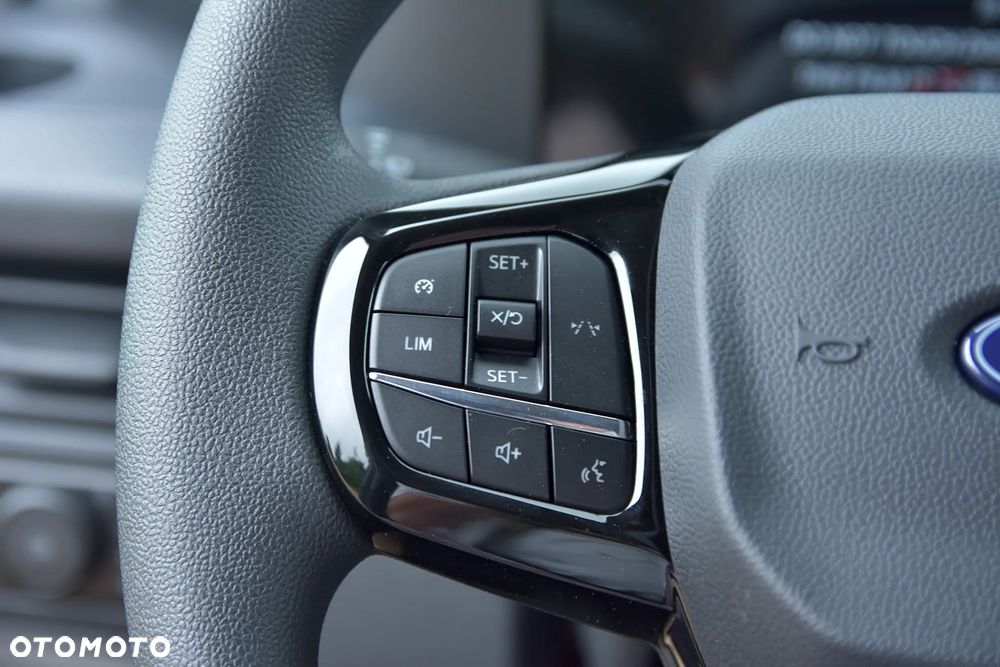 Ford TRANSIT CUSTOM 2.0 EcoBlue 136KM M6 FWD VAN TREND 320 L2 - 9