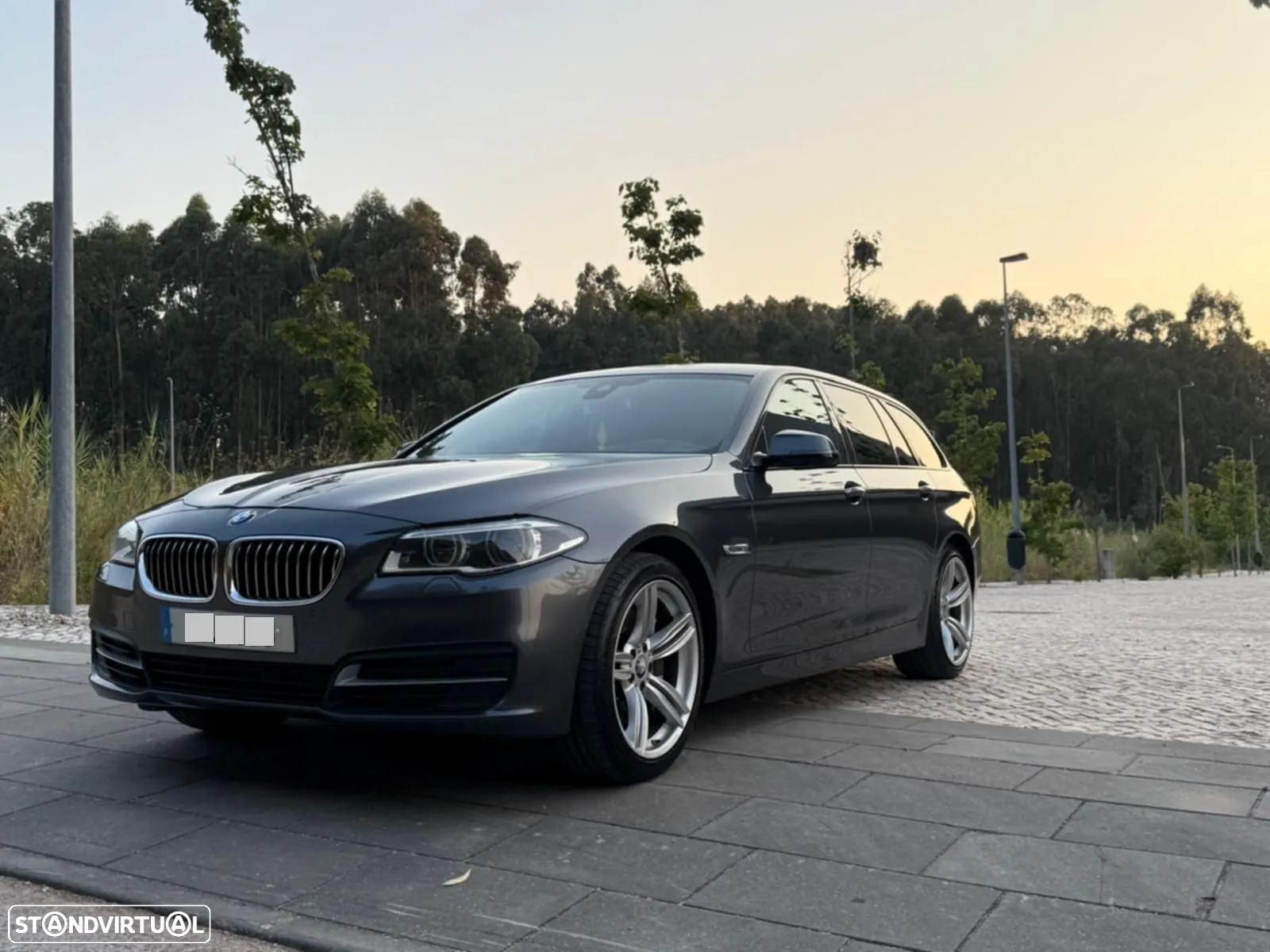BMW 525 d Line Luxury Auto - 3