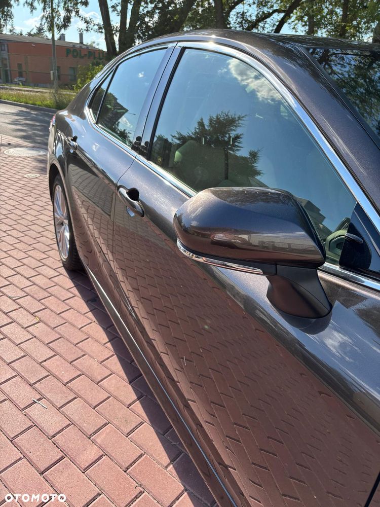 Toyota Camry 2.5 Hybrid Executive CVT - 4