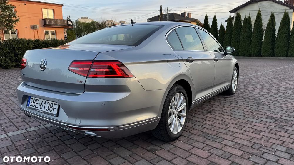 Volkswagen Passat 1.8 TSI BMT Highline - 14