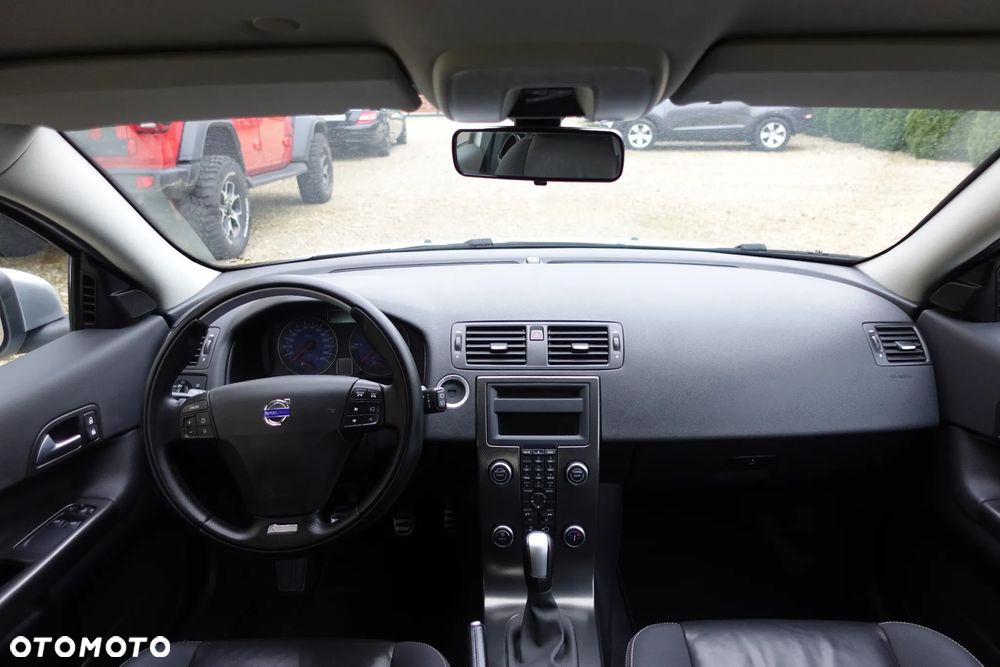 Volvo C30 D2 R-Design - 7