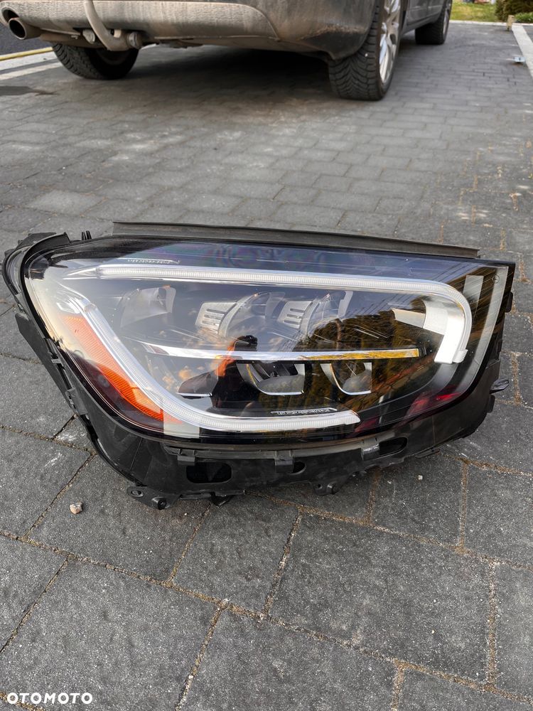 Lampa przednia LED Mercedes Benz GLC 300 - 7