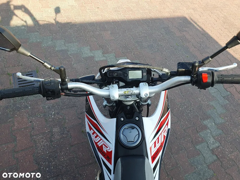 Yamaha WR - 12