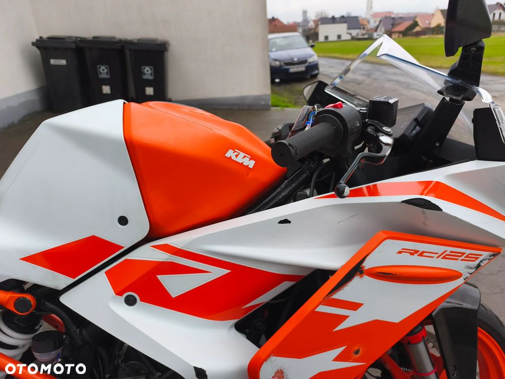 KTM RC 125 - 19