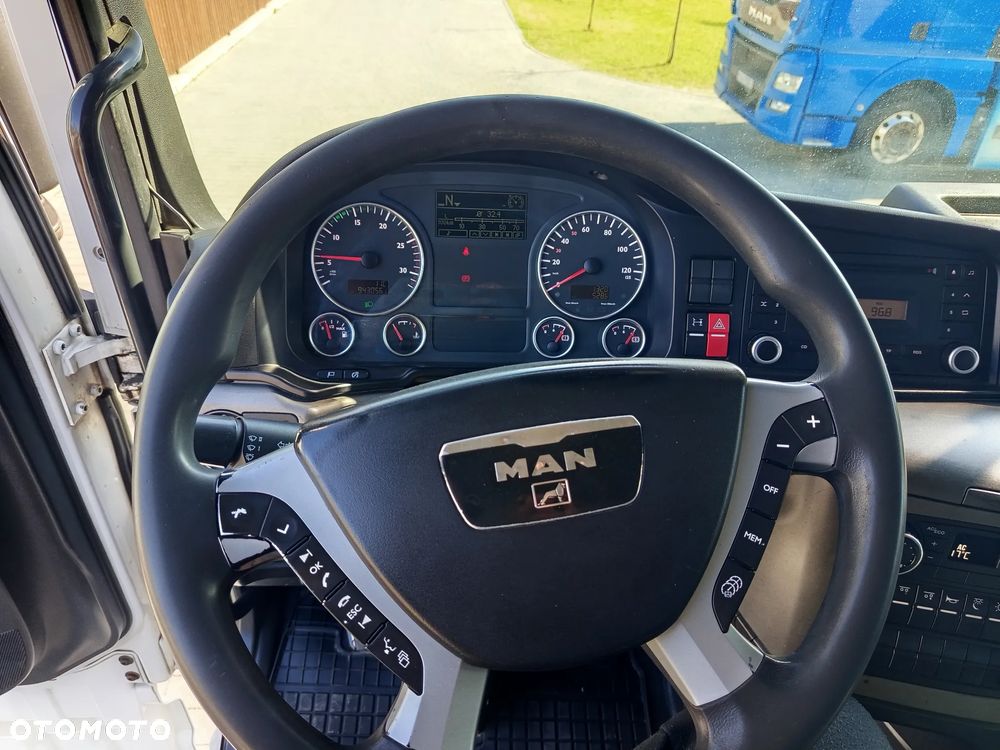 MAN TGX - 16