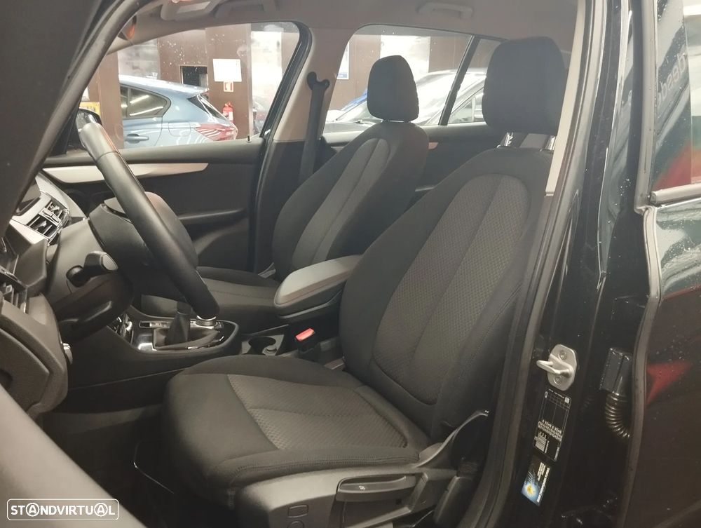 BMW 216 Gran Tourer d - 16