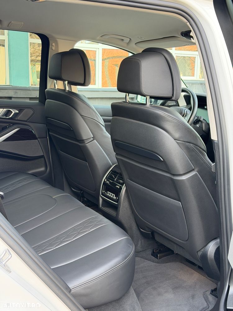 BMW X5 xDrive45e - 12