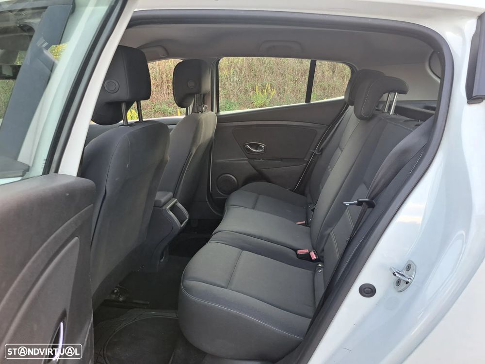 Renault Mégane 1.5 dCi Confort - 26