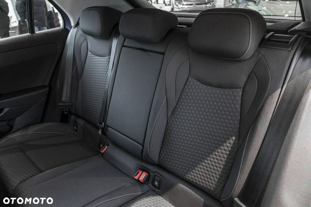 Volkswagen T-Roc - 19