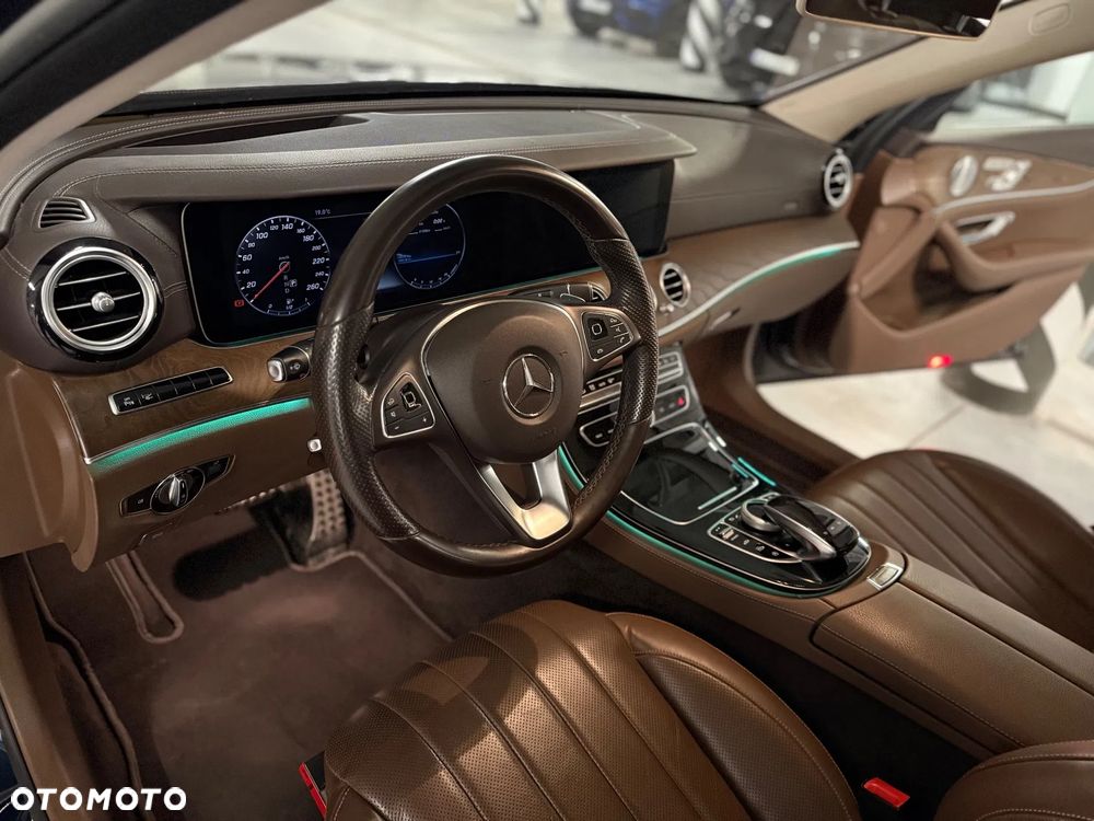 Mercedes-Benz Klasa E 220 d 4-Matic All-Terrain - 8