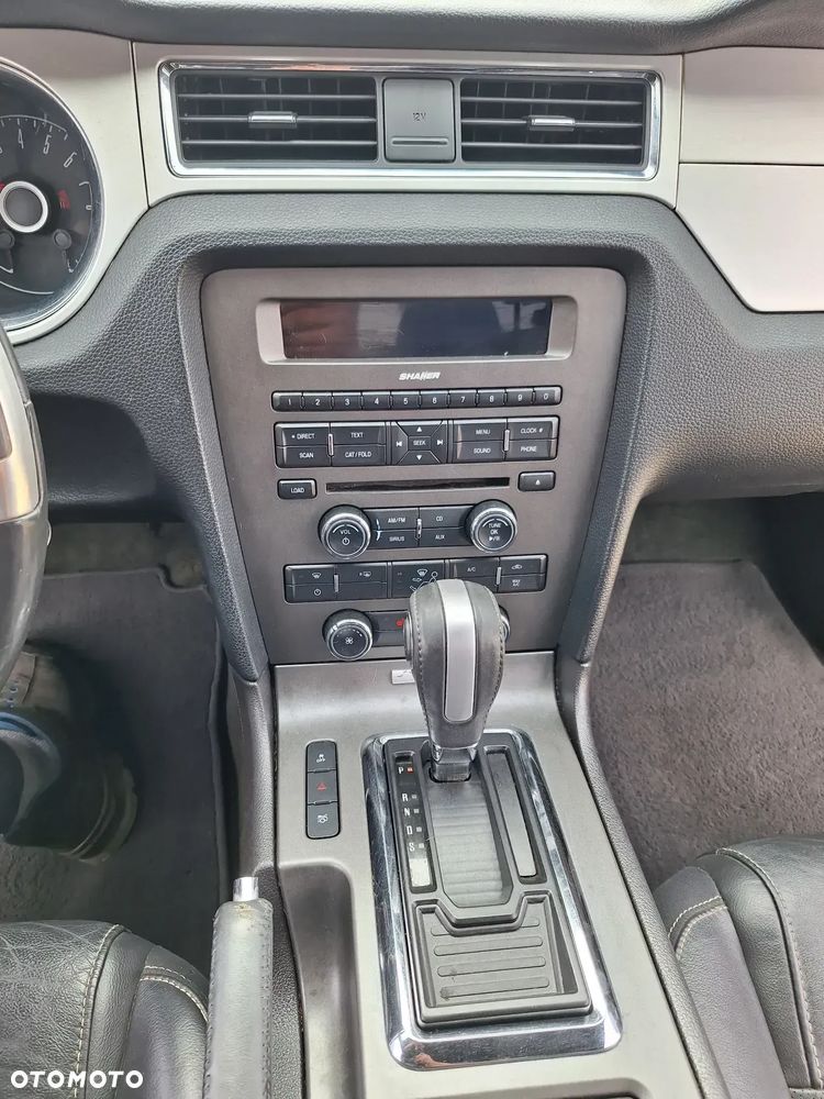 Ford Mustang 3.7 V6 Premium - 18