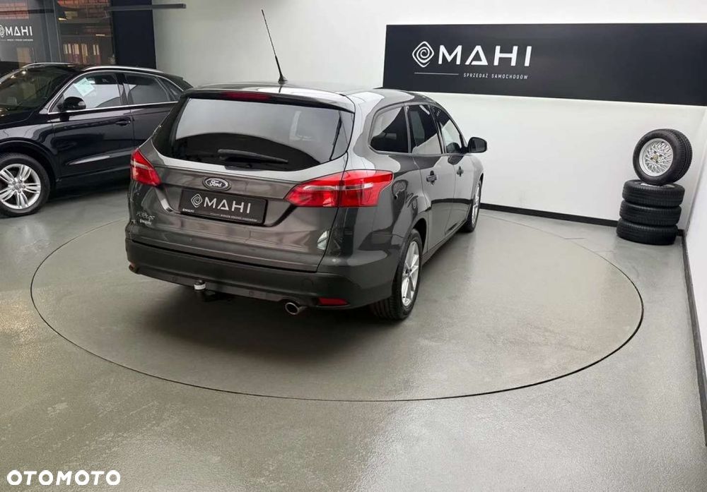 Ford Focus 2.0 TDCi Titanium ASS - 11